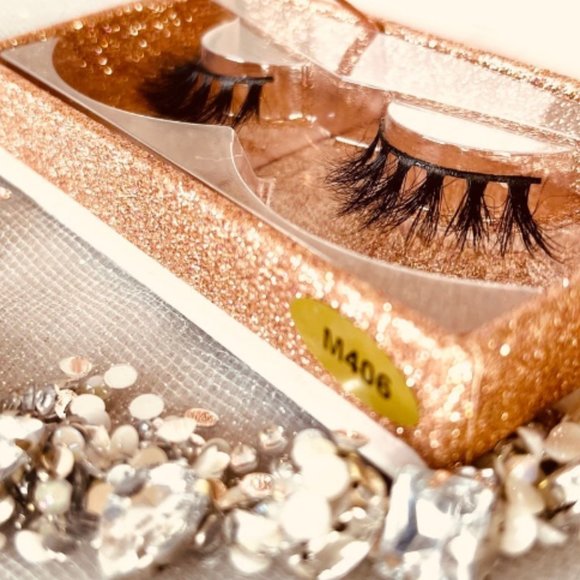 100% 3D Mink Lashes - Picture 4 of 4